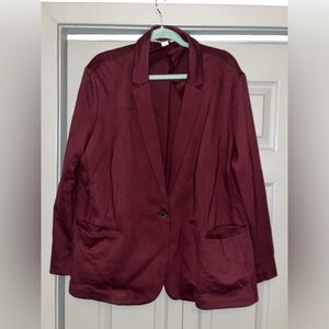 Stretchy maroon blazerr